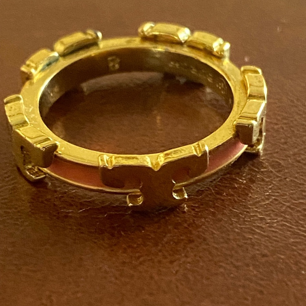 Tory Burch pink ring with gold T